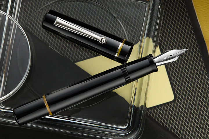 Delta Spaccanapoli D'Angio ST Fountain Pen