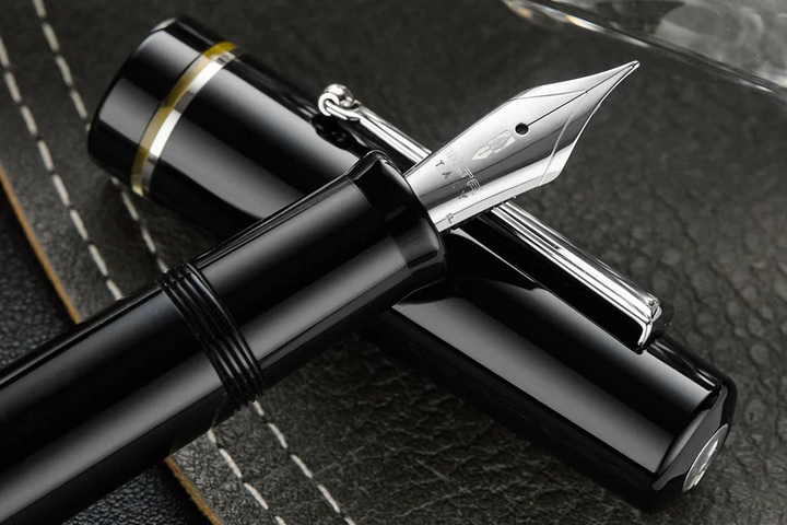 Delta Spaccanapoli D'Angio ST Fountain Pen