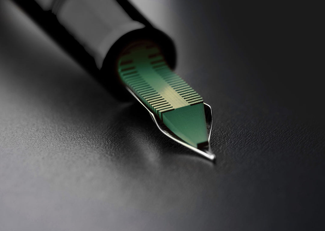 Delta DV Oversize Magnifica Green Fountain Pen