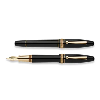 Maiora Ultra Ogiva Golden Age Nera GT Fountain Pen